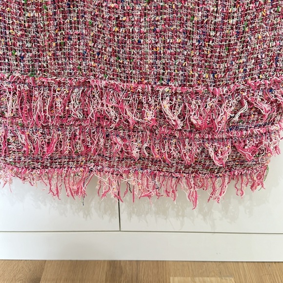 Milly Gabby Tweed Fringe Sleeveless Dress Size 6 Pink

8138 - Picture 5 of 9
